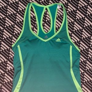 ⭐️ EUC. adidas Activewear Green & Fluorescent. ⭐️